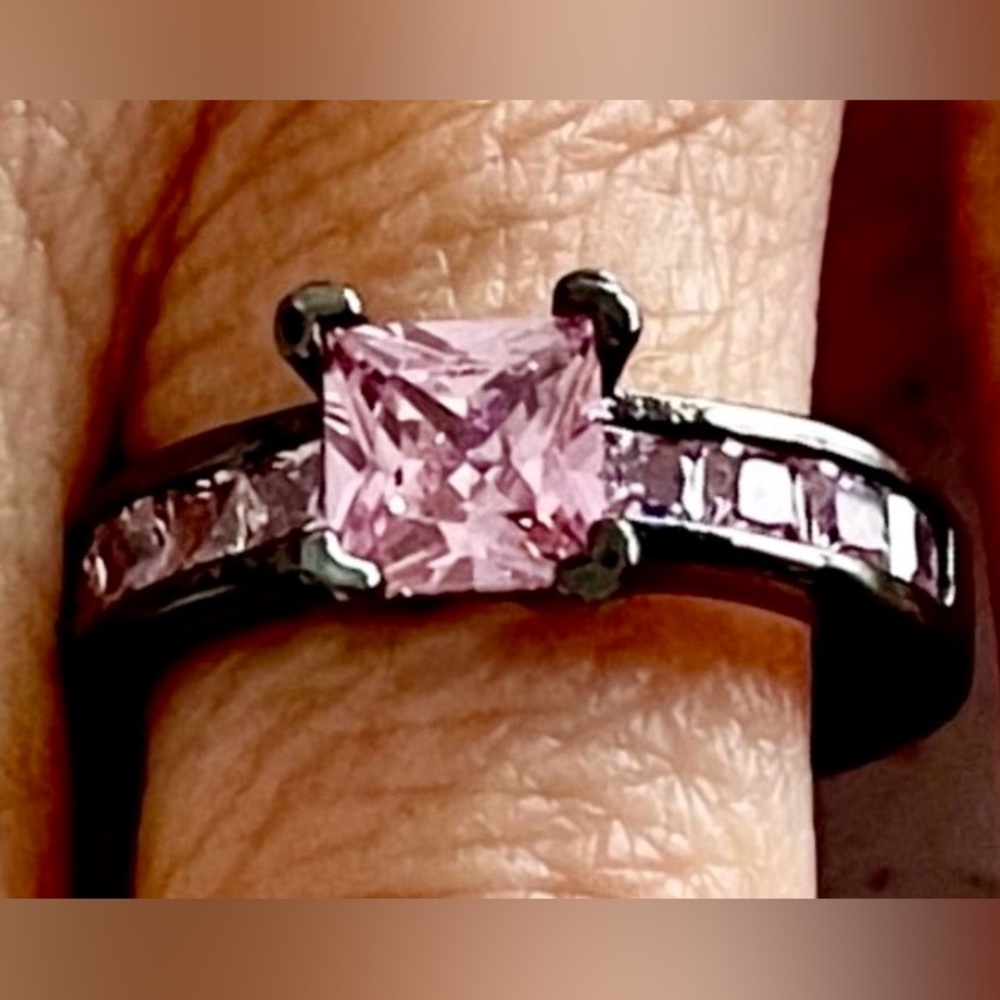 Elegant Pink and Black Solid Sterling 925 Silver Ring Quite Original Brand New..